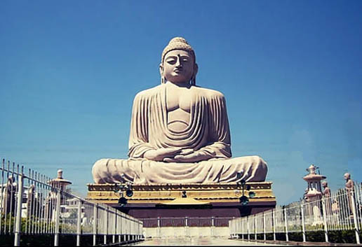 great buddha statue in bodh gaya