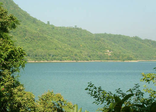 chandigarh city lake